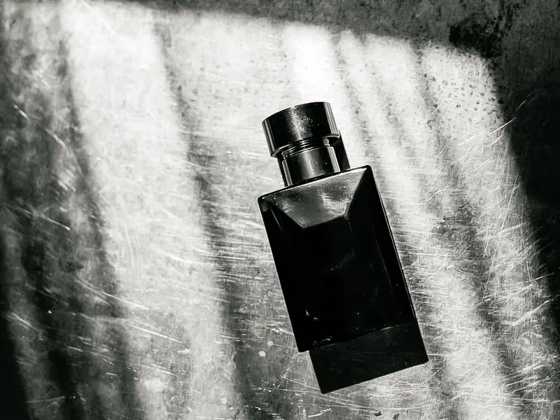 What Perfume to Give a Man: The Complete Guide