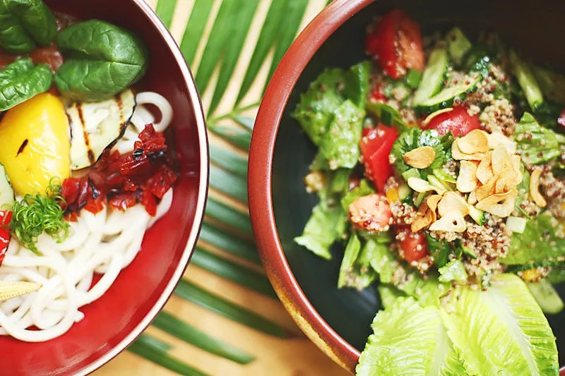 Children with healthy snacks and a balanced lunch box