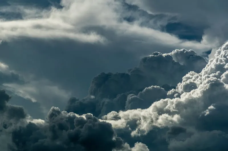 Astrological elements — sky and clouds symbolising Air signs Gemini Libra Aquarius rising