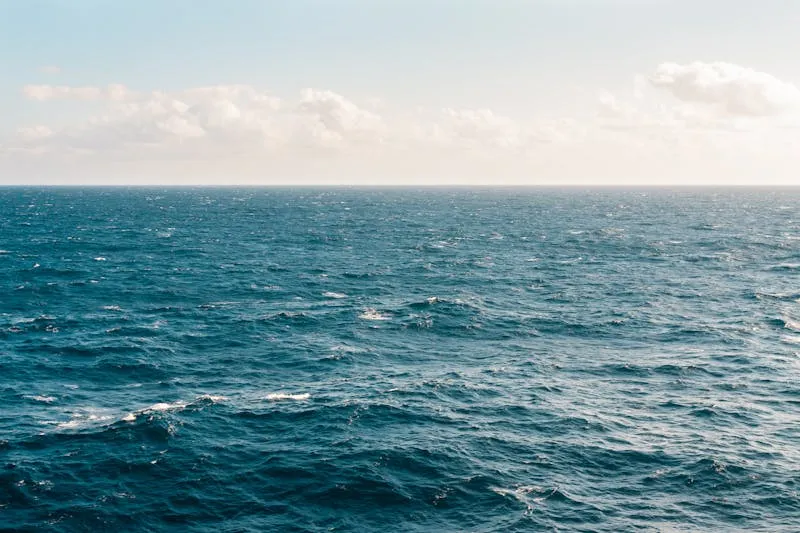 Astrological elements — water, wave and depth symbolising Water signs Cancer Scorpio Pisces rising
