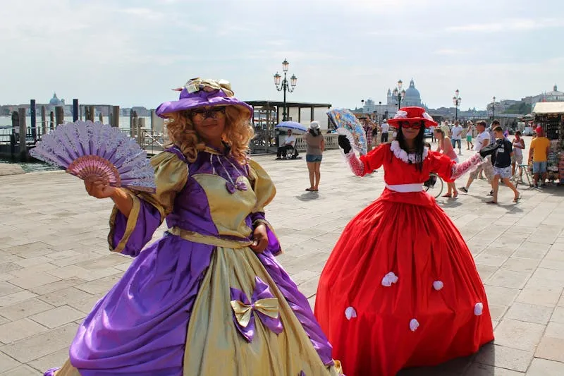 Elegant office outfit with semi-opaque black tights