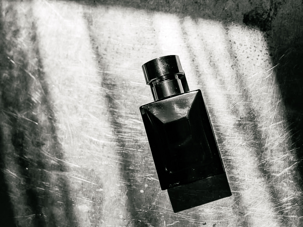 What perfume to offer to a man: selection of the best perfumes!